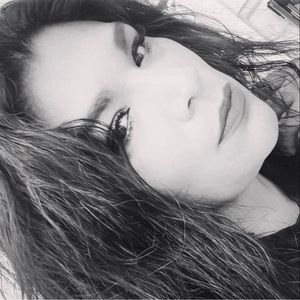 Meet your Posher, Gaby